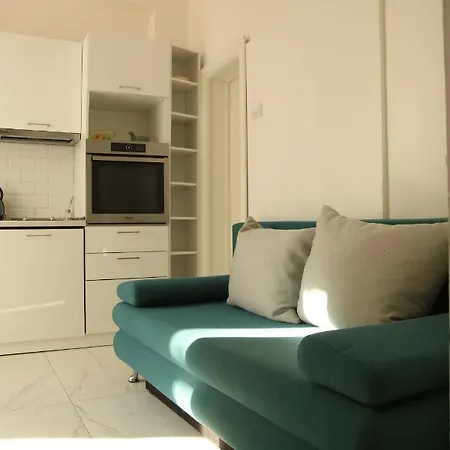 Natalie's Royal M * Belgrade